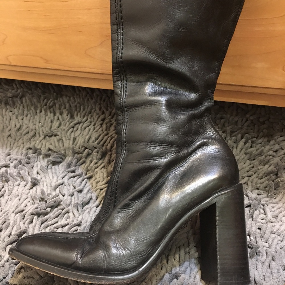 BLAY leather boots